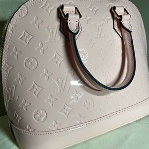Louis Vuitton Alma